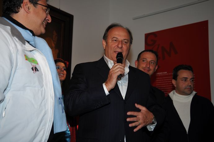 Ingrandisci la foto